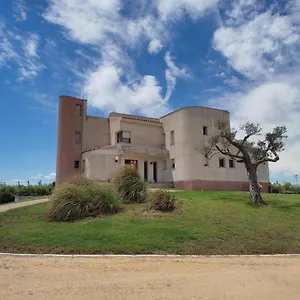 villa-de-lebre.catalonia-hotels.com/